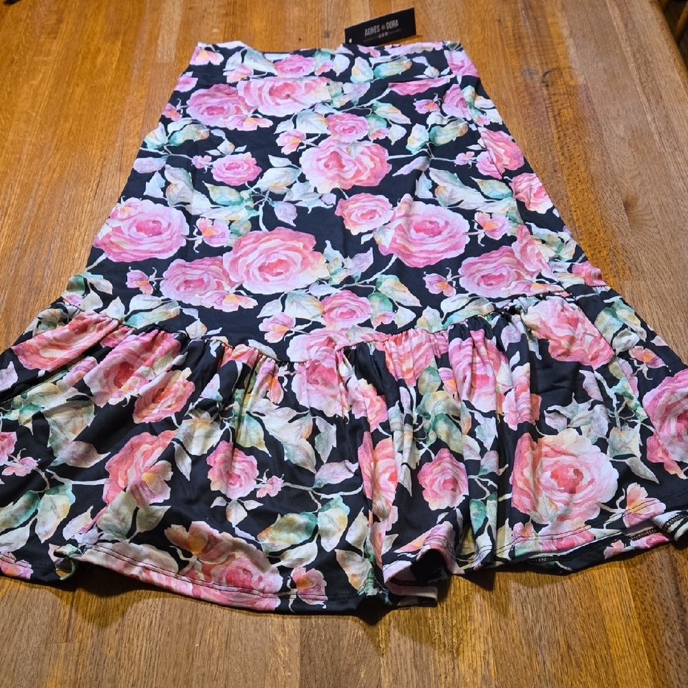 NWT Agnes & Dora Women Small Black Pink Rose Asymmetrical BOHO Ruffle Midi Skirt